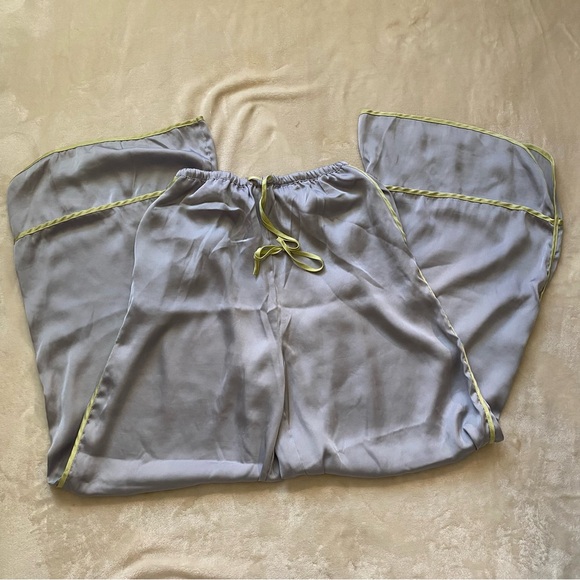 SOLD Out From Under Pajama Set - Picture 3 of 9